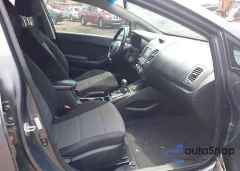 2018 Kia Forte S из США, поврежденный, VIN 3KPFL4A73JE185660